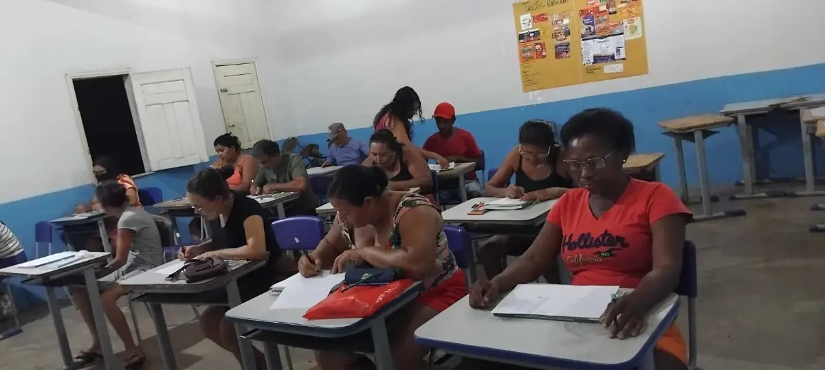 Aprendizagem além da sala de aula: alunos do Alfabetiza Já trabalham textos em rótulos