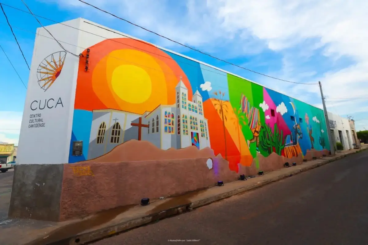 PAINEL MURAL DO CUCA - GRAFITTE: FELIPE FARPA